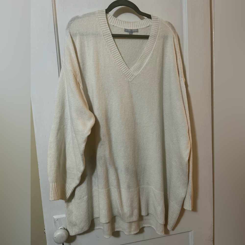 Heart N Crush White V Neck Sweater 4x